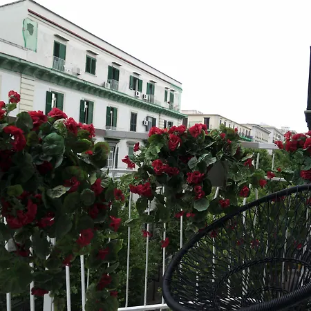 Chez Anna - Adults Only ベッド・アンド・ブレックファスト ナポリ