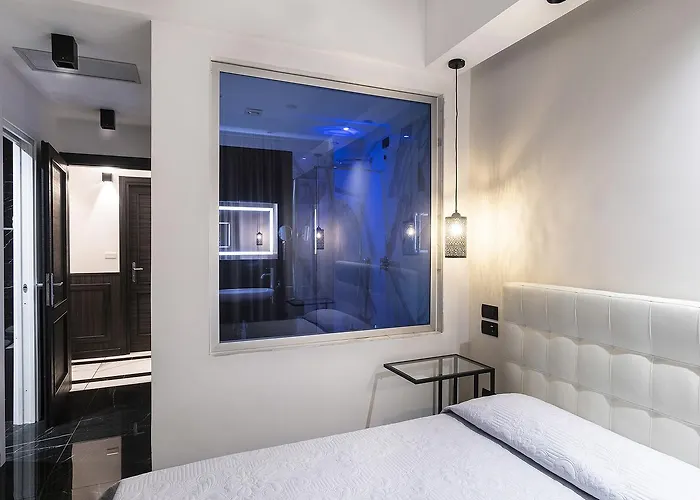 Chez Anna - Adults Only Couette-café Naples