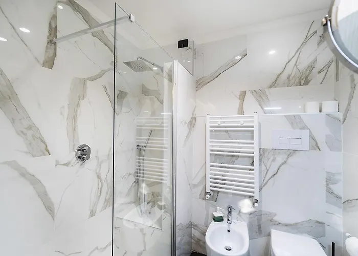 Chez Anna - Adults Only 4*